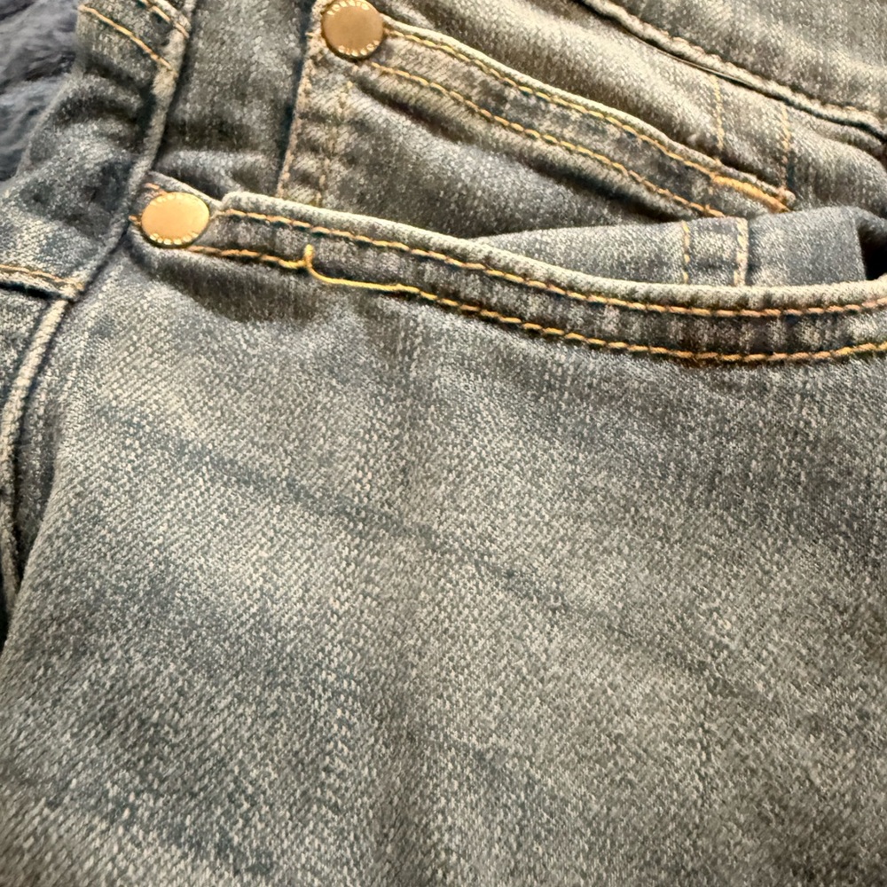 Torrid Bombshell Skinny Blue Jeans - Picture 4 of 6